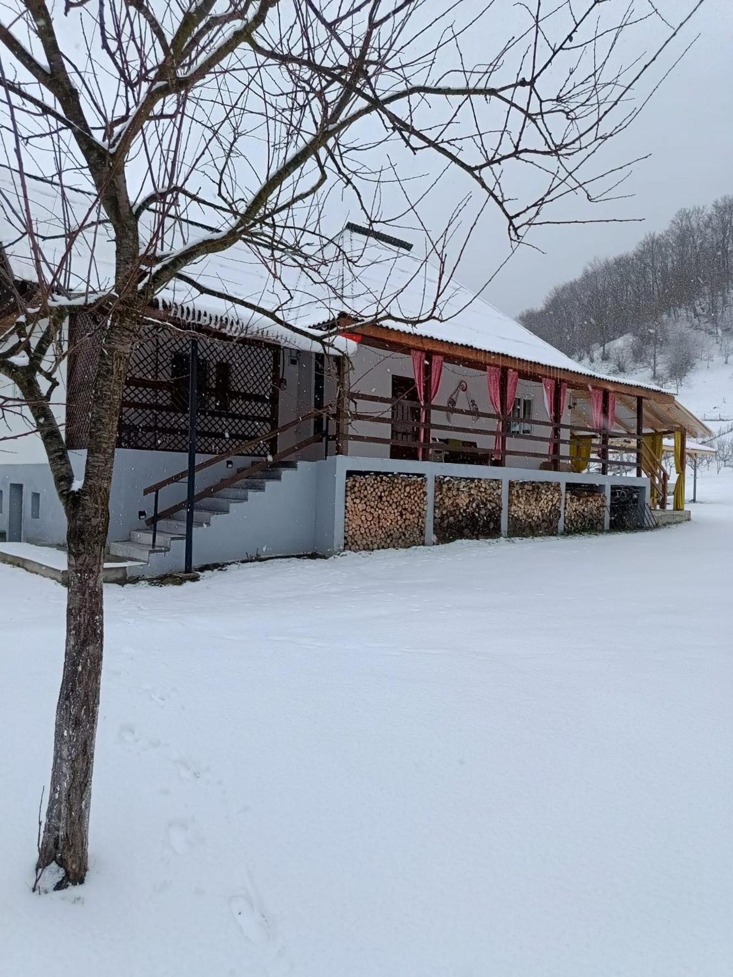 Casa Dyasof Villa Rohia Exterior photo